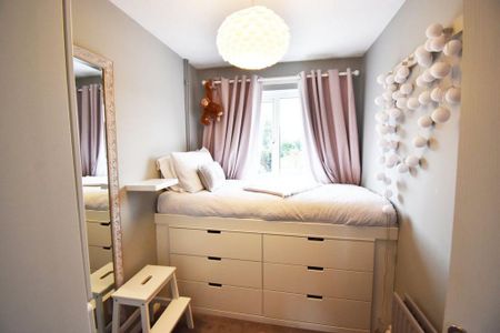 3 bedroom semi-detached house to rent - Photo 4