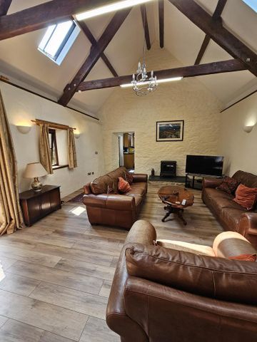3 bedroom detached house to rent - Photo 4