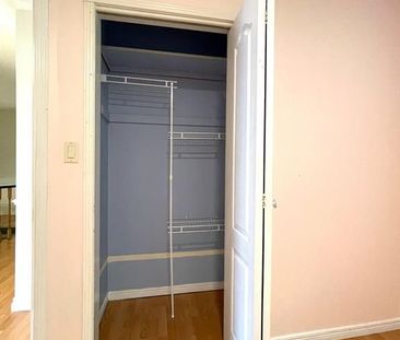 For Lease - 1059 Easthill Court, Newmarket, Ontario - Photo 5
