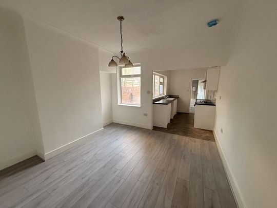 3 bedroom terraced house to rent - Photo 1