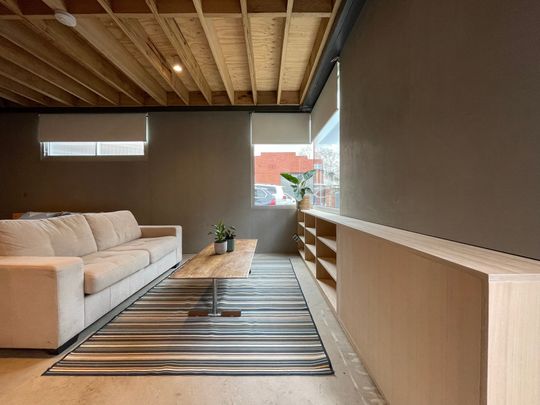 North Melbourne - Photo 1