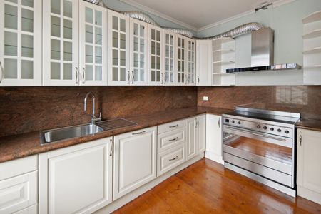 163 Victoria Parade, Fitzroy VIC 3065 - House For Rent | Domain - Photo 2