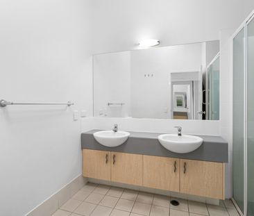 13/120 Robertson Street, Fortitude Valley QLD 4006 - House For Rent... - Photo 5