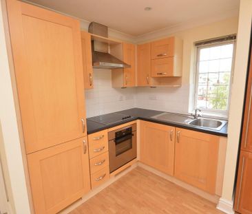 2 bedroom flat to rent - Photo 4