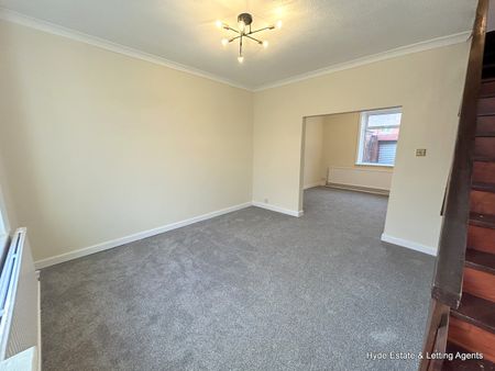 Tonge Moor Road, Bolton, Greater Manchester, BL2 3BG - Photo 2