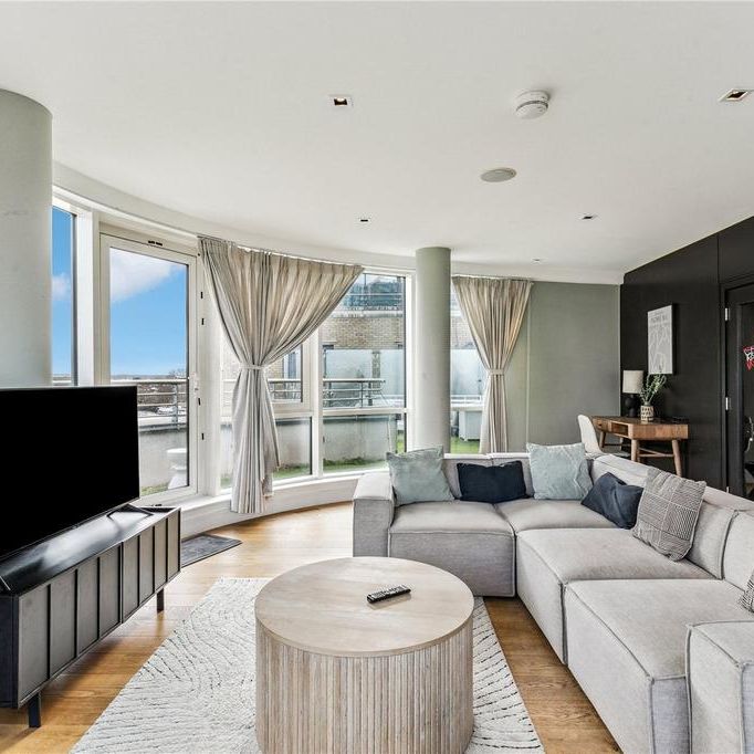 3 bedroom apartment to rent - Photo 1