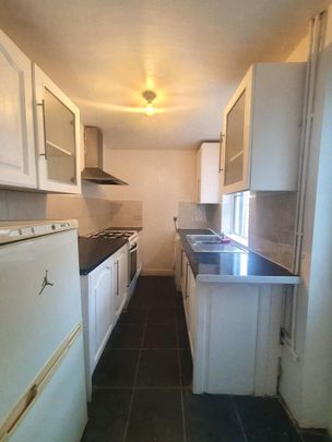 2 bedroom terraced house to rent - Photo 1