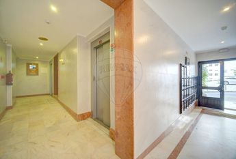 Apartamento T4 em Lisboa