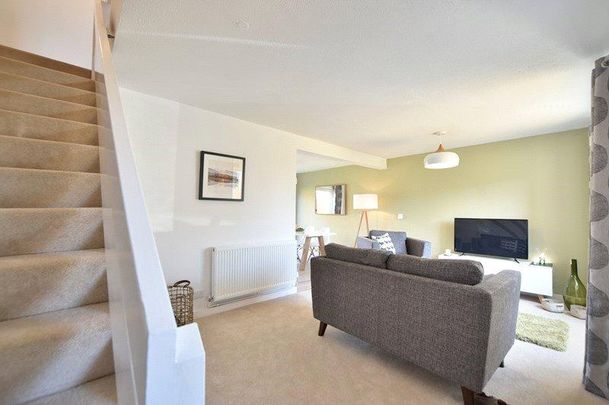 2 bedroom terraced house to rent - Photo 1