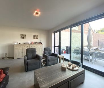 Appartement te huur - foto 2