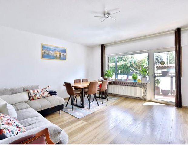 Moderne 3-Zimmer-Erdgeschosswohnung in Neuberg - Photo 1