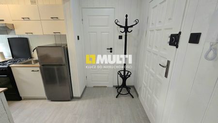 Centrum! Duża kawalerka z balkonem i parkingiem. - Photo 5