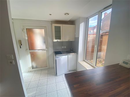 Location Appartement 2 pièces 30m² - Photo 2