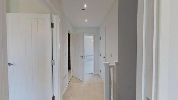 3 bedroom flat to rent - Photo 1