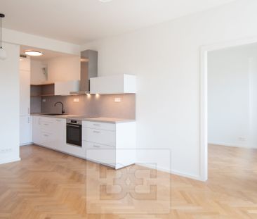 Apartment for rent, 3+kk - 2 bedrooms, 70m - Photo 3