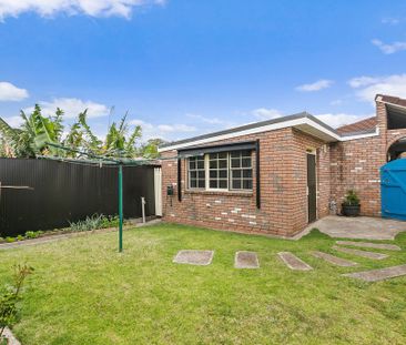 Charming 1-Bedroom Granny Flat - Photo 4