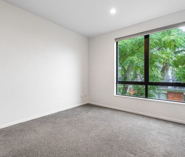 Easy-Care Living in the Heart of Mt Albert - Photo 4