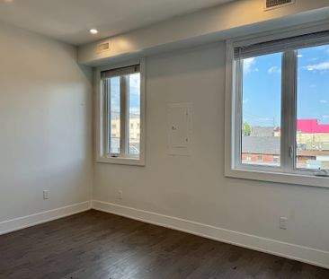 For Lease - 1415 Gerrard Street Unit# 2, Toronto, Ontario - Photo 4