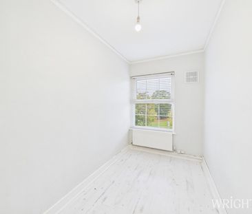 2 bedroom Apartment - Woodhall House, Welwyn Garden City - Photo 2