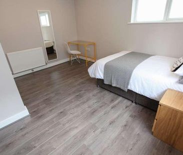 Pownall Square, L3 - Photo 6