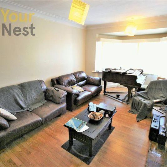 4 bedroom semi-detached house to rent - Photo 1