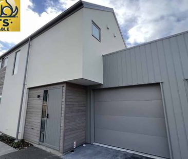 2 Bedroom gem - Photo 2