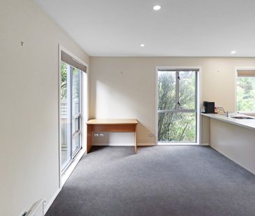 Townhouse Living - Photo 4
