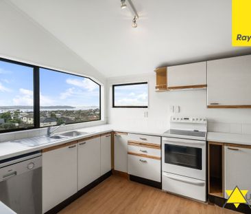 pacious Family Home with Endless Potential in Prime Location - Photo 3