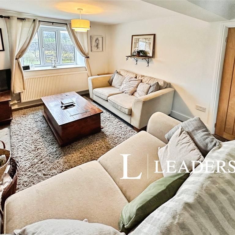 3 bedroom detached house to rent - Photo 1