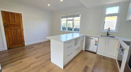 3 Bedroom Home - Photo 4