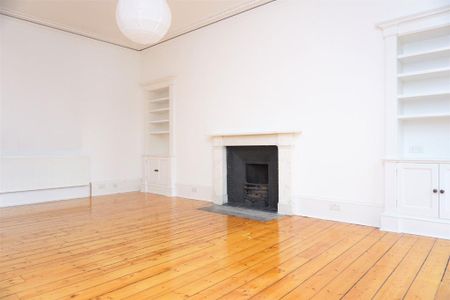 3 bedroom flat to rent - Photo 3