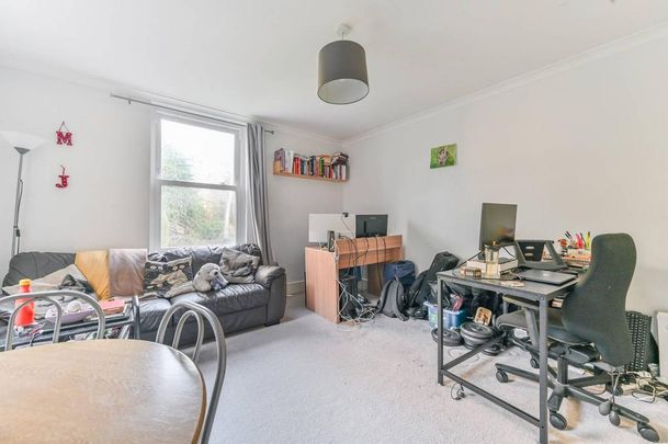 1 bedroom flat to rent - Photo 1
