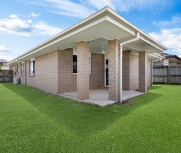 NEW CARPET & INTERNAL RE-PAINT! - Photo 1