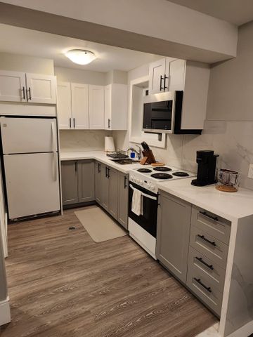 For Lease - 425 Cobblehill Drive Unit# Basement, Oshawa, Ontario - Photo 2