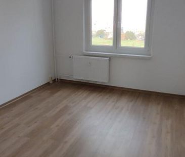 2-Raum-Wohnung mit verglastem Balkon - Photo 1