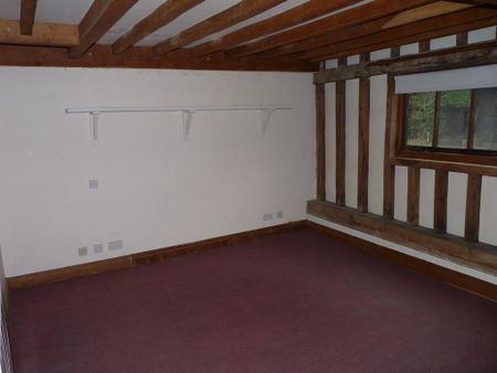 3 bedroom barn conversion to rent - Photo 3