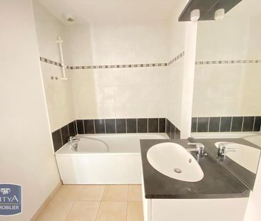 Location Appartement 2 pièces 45m² BEUVRAGES 59192 - Photo 3