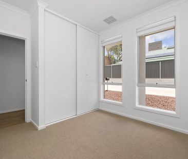 Spacious, Stylish & Brand-New – Family Living at Its Best - Photo 5