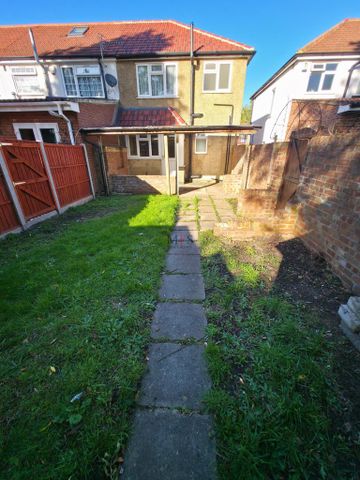 3 bedroom house to rent - Photo 5