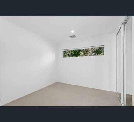 8B Leverburgh Street, Ardross, WA 6153 - Photo 3