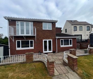 77 Mount RoadTettenhall Wood, Wolverhampton, WV6 8HQ - Photo 2