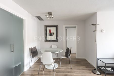 Apartamento de alquiler en Calle de Agustin de Foxa, Castilla - Photo 5