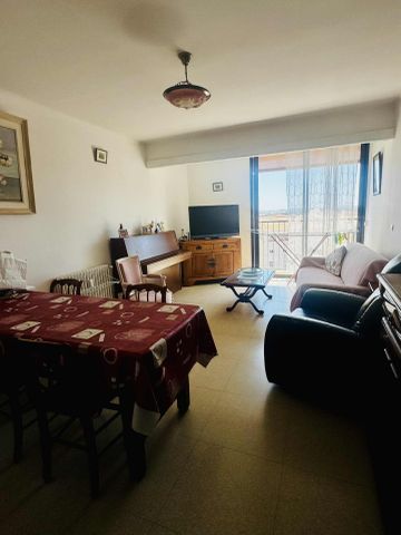 Location Appartement 3 pièces 63m² HYERES 83400 - Photo 2