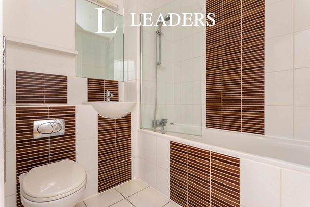 1 bedroom apartment to rent Ladbroke Road, Redhill - Photo 1
