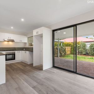 ROOM FOR RENT - Photo 2