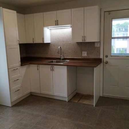 4 1/2 à louer - Photo 4