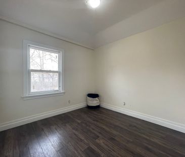 For Lease - 1561 Hurontario Street Unit# 1, Mississauga, Ontario - Photo 2