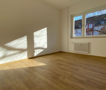 *** Riskieren Sie einen Blick! Charmante Altbauwohnung mit Duschbad... - Foto 5