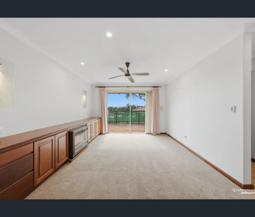 Classic Home with Stunning Hill Views - Photo 5