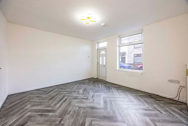 2 bedroom house to rent - Photo 1